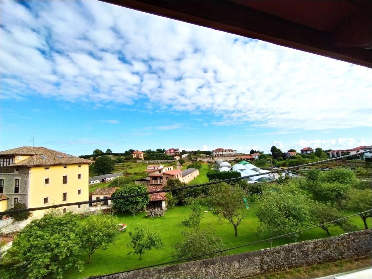 EL CASTAÑU, Pensión Cue Exterior foto